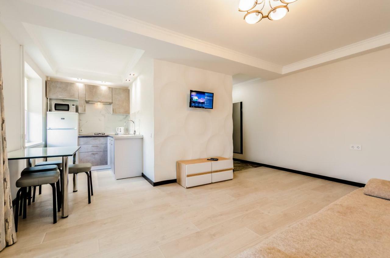 Artal Apartment On Obolonsky Avenue 16A Kiev Luaran gambar